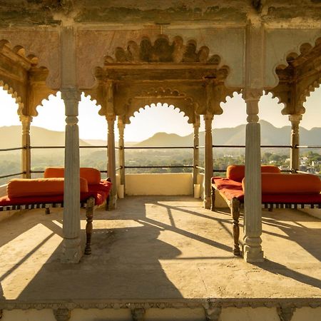 Raas Devigarh Hotel Delwara Exterior photo