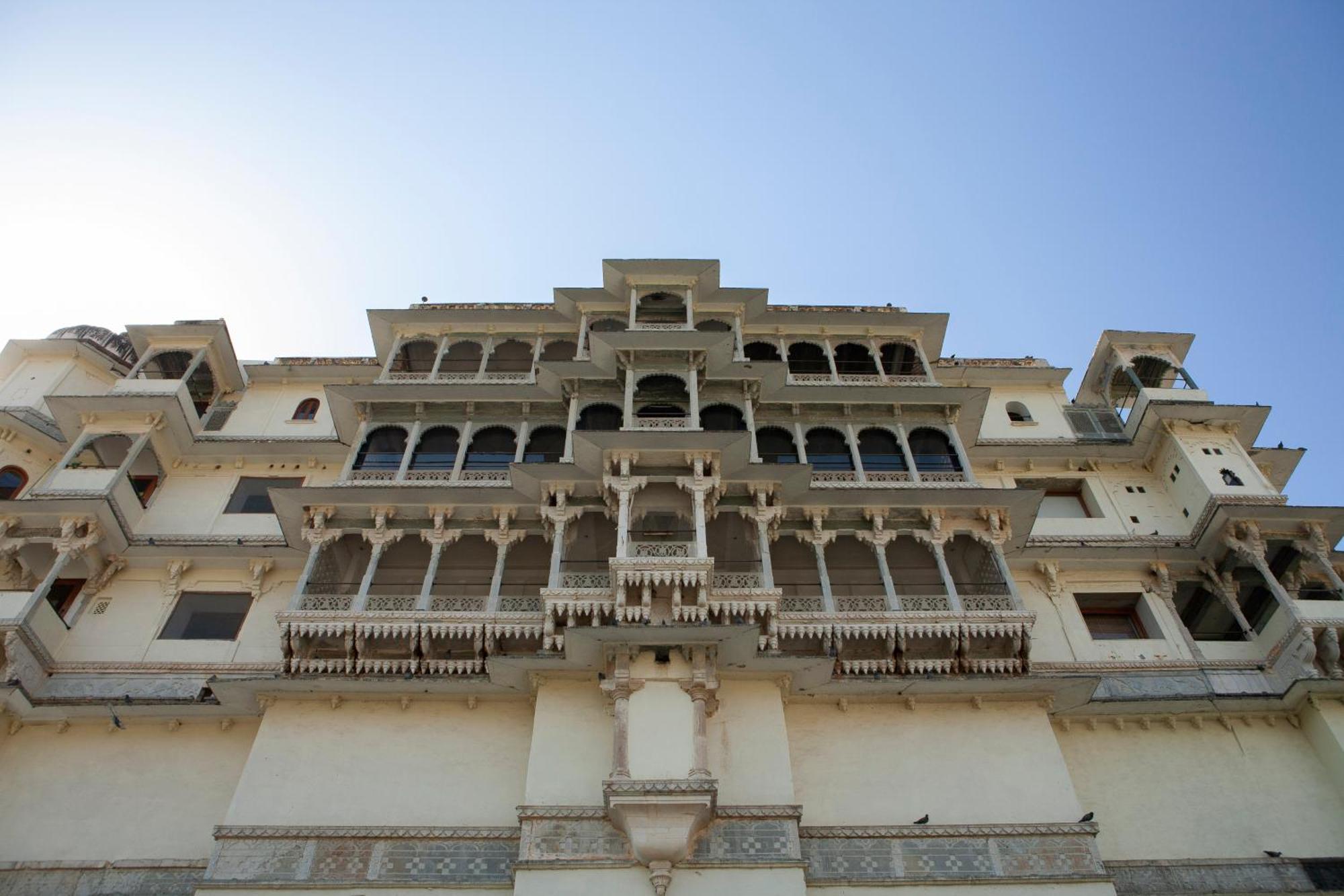 Raas Devigarh Hotel Delwara Exterior photo
